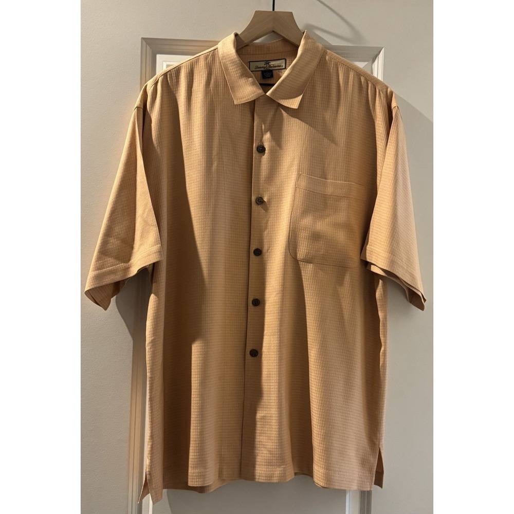 Tommy Bahama 100% Silk Camp Shirt Mens L Salmon Peach Button Up Casual Resort